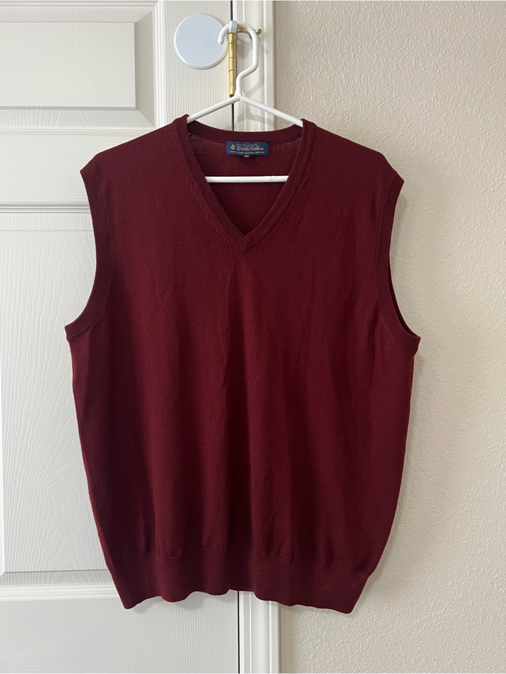 Brooks Brothers Men’s Merino Wool Sweater Vest Burgundy V-Neck Large